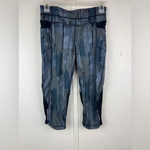 Athleta Arrow Be Free Knicker Capri Cropped Legging